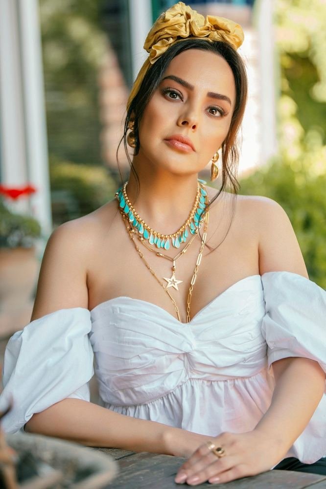 Ebru Gündeş