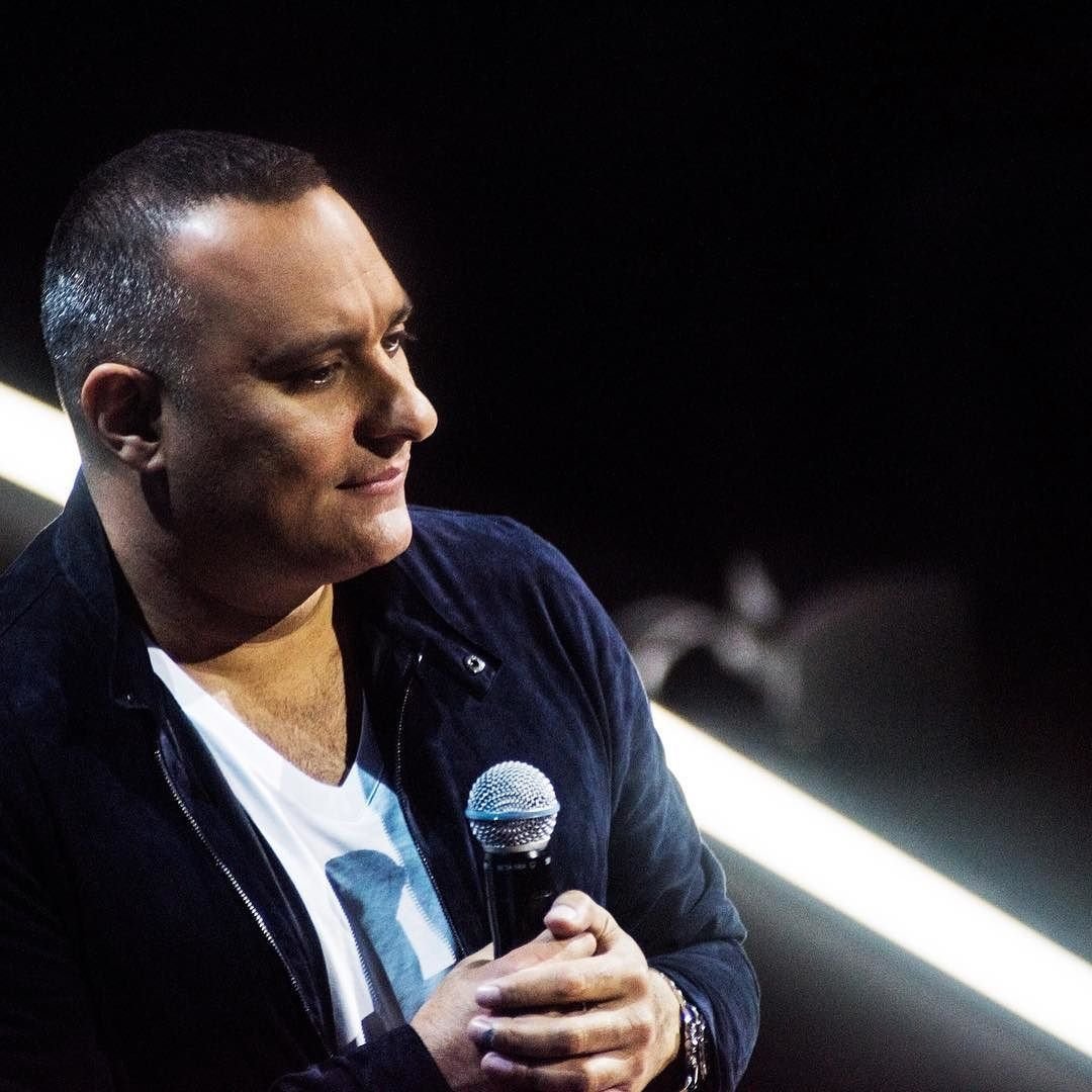 Russell Peters performing stand-up comedy